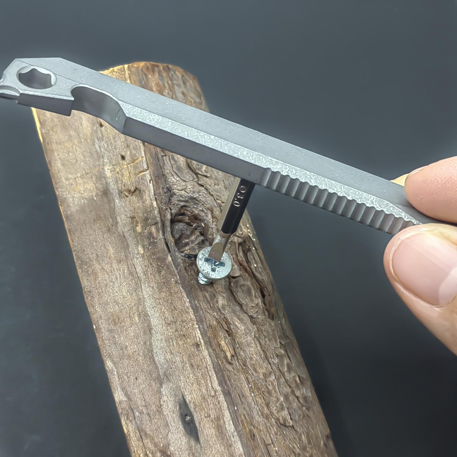 Amazon | チタン製プライバー EDC マルチツール プライバー マルチ